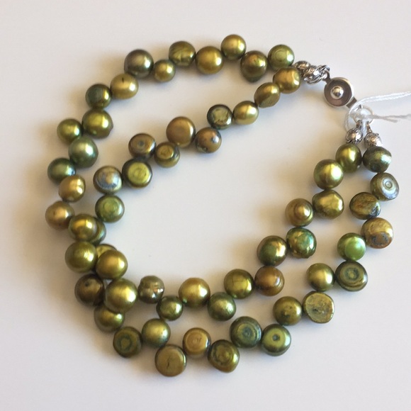 Whimsical Turtle Jewelry - 🆕🐢 Green Dual Strand Freshwater Pearl Bracelet